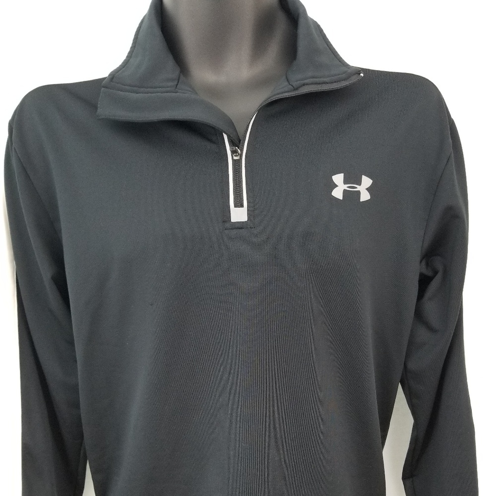 Under Armour Black Pullover 42919-2D5
